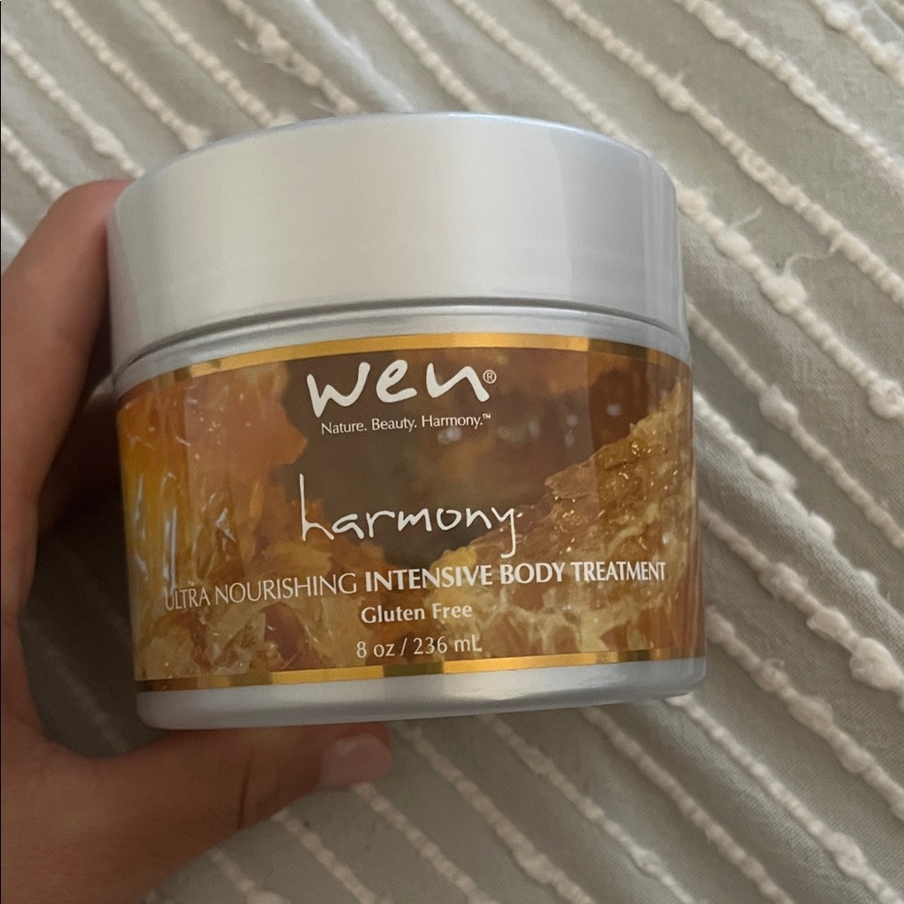 WEN Harmony Ultra Nourishing Body Treatment - Gold and White
